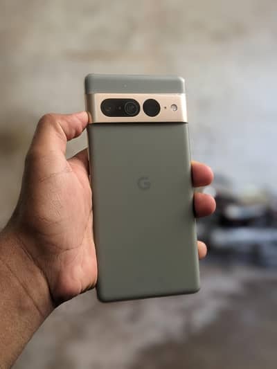 Google pixel 7 pro 12/128 crack dot Baki all ok ha  call 03027300663