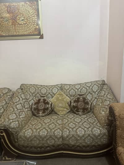 3 seater Sofa set for sale