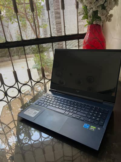 HP Victus 16 – 11th Gen i5 / RTX 3050 / 16GB RAM / 768GB SSD