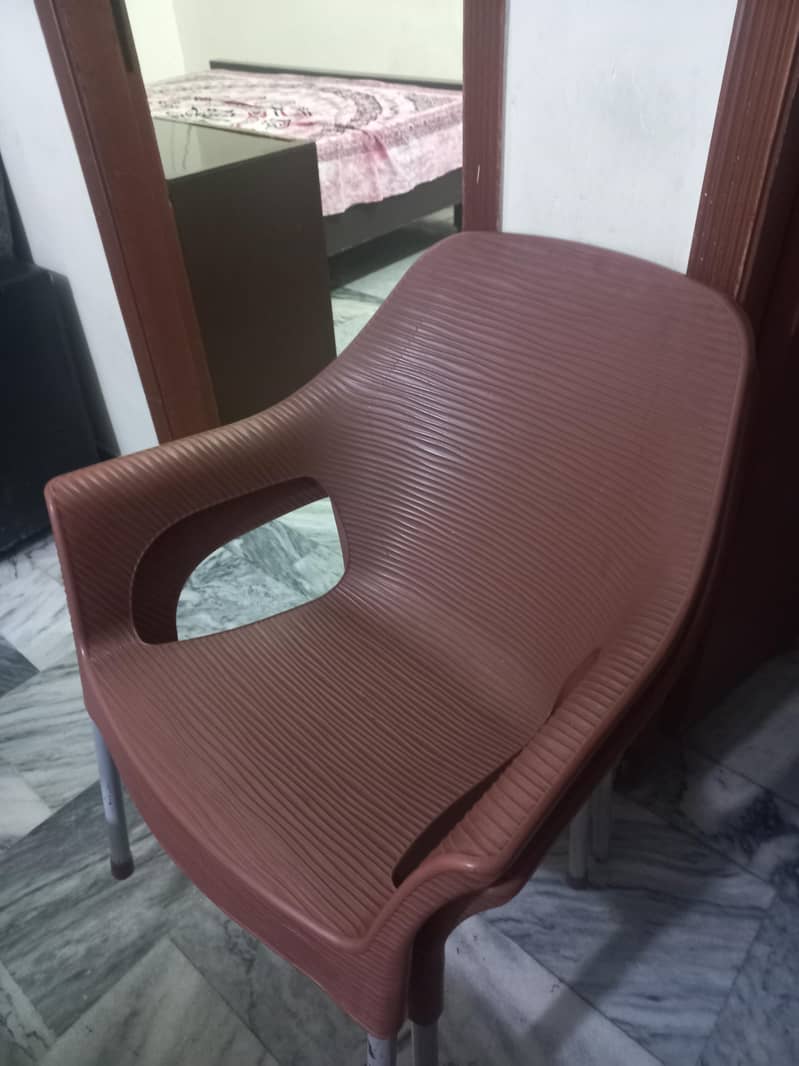 Sofa set 2+1  total 7 chairs 1 centre table 1 small table. 5