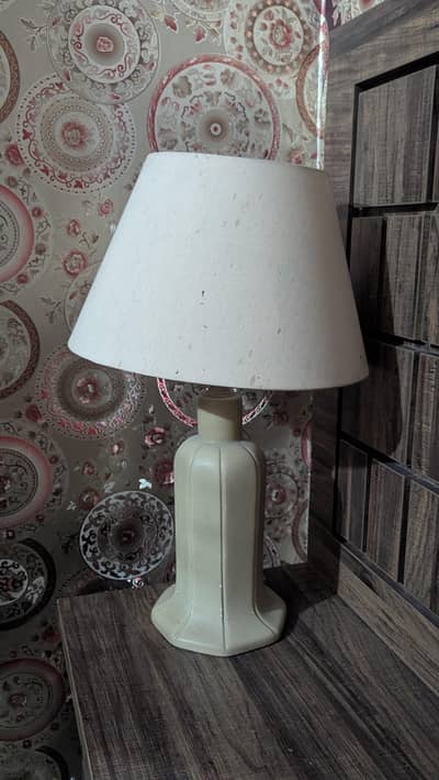 Table lamp