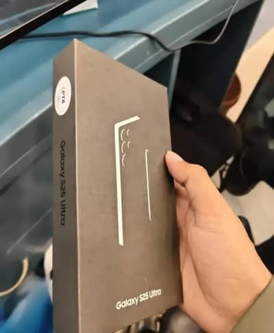 Samsung S25 Ultra -  512gb - Official PTA