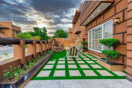 A BEAUTIFUL 33 MARLA HOUSE FOR RENT