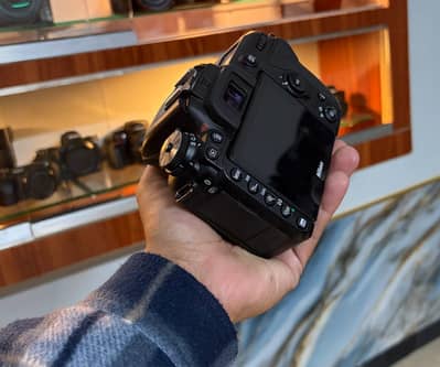Nikon d7500 (4k-ultra hd) 10/10++ Scratch-less