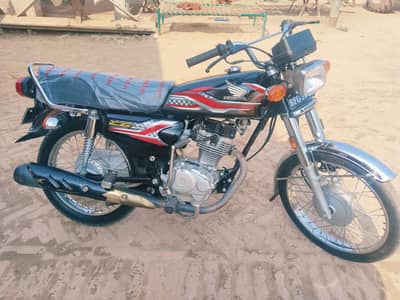 2024 model black colour total original bike