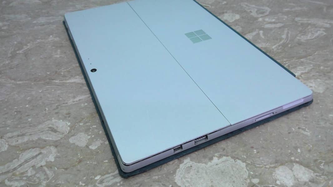 microsoft surface pro 5 i5 2