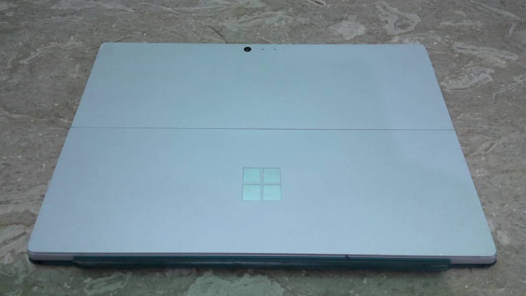 microsoft surface pro 5 i5 9