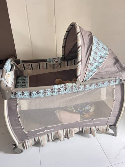 Baby cot / Play pen / Crib / pack n play