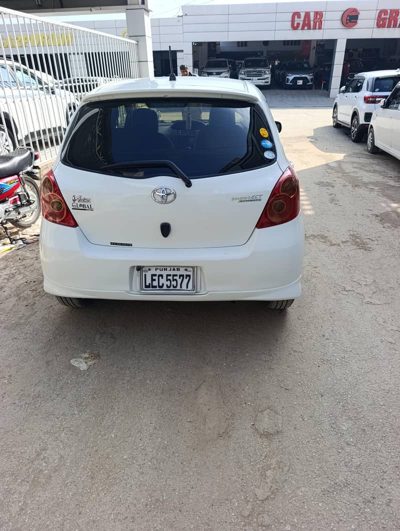 vitz 2006 model 8