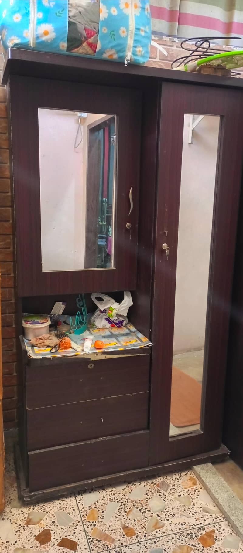 wardrobe dreesing table 2