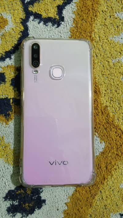 Vivo y17.