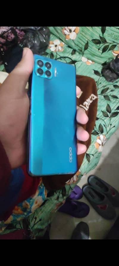 oppo F17 pro gaming phone full display Wala hy no box no charger 0