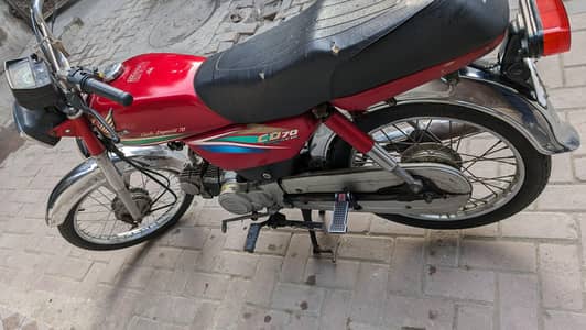 Honda CD 70 2016 Total Jenien