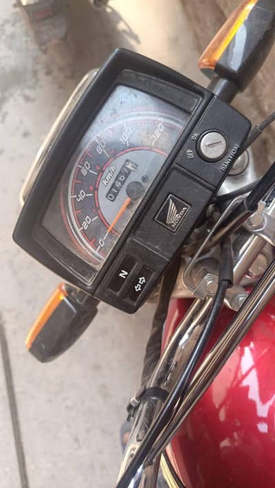 10/10 New condition just 1500km running