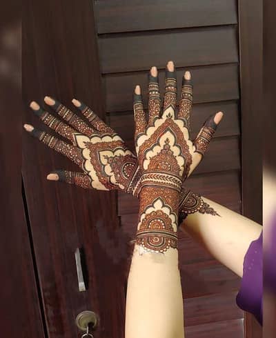 Mehendi Artist