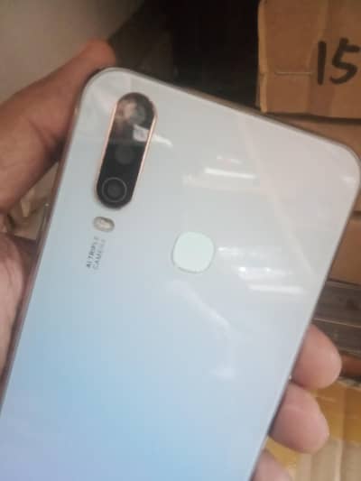 vivo y17 4/64 good condition