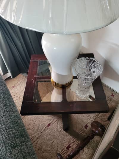 i would like to sell center table set