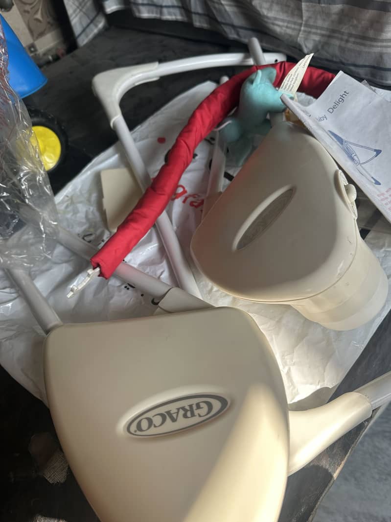 Graco automatic swing 8