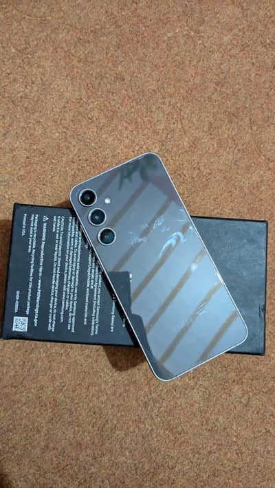 Samsung Galaxy s23fe with box