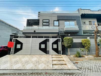 12-Marla Beautiful Luxury House For Sale