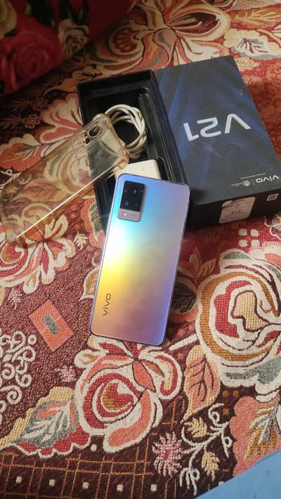 Vivo v21 ( 12/128 )  Complete box