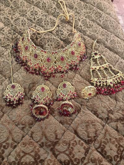 Bridal jewelery 1 time used new condition 10/10