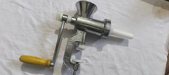 Hand Meat mince machine.