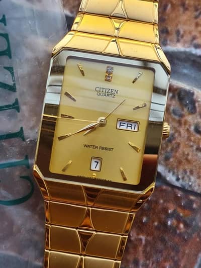 Brand New Citizen vintage Low cost Gold Tone series.