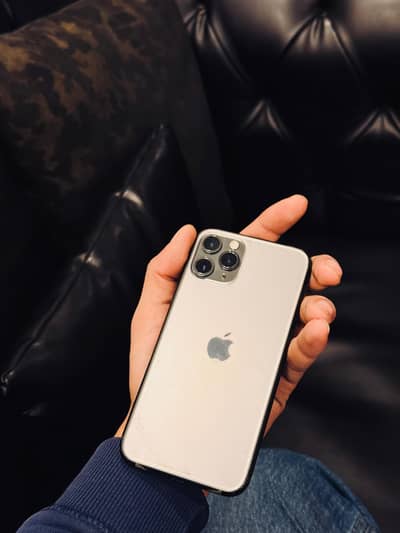 I phone 11 pro pta 256