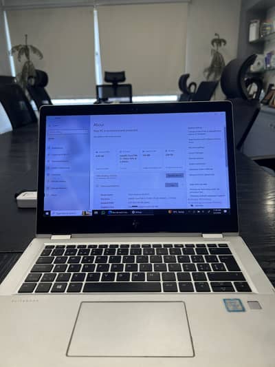 HP EliteBook 1030 G2 (8 GB RAM, TouchScreen)