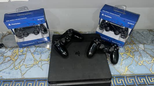 Ps4 slim with games