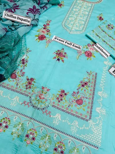 Lawn 4pc suit For women