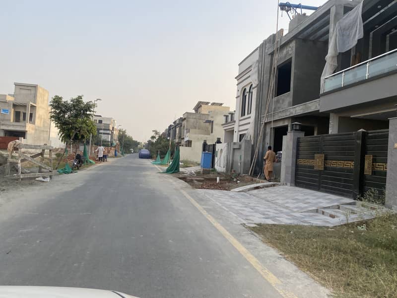 Corner 7 marla plot 1