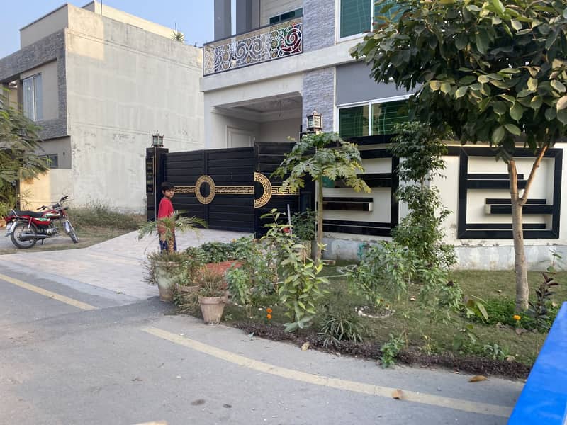 Corner 7 marla plot 2