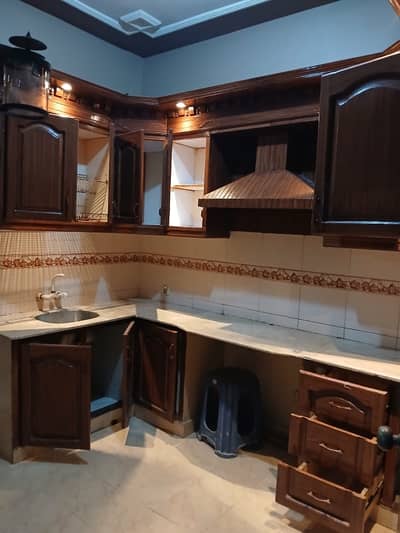 Portion For Rent 3 Bed DD 4 washroom *Code(15832)*