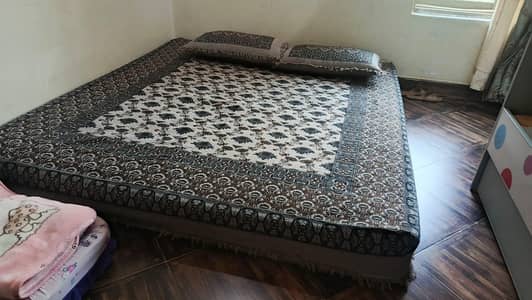 Book shelves, Mattress