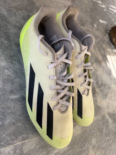 Adidas X Crazyfast. 4 Football shoes