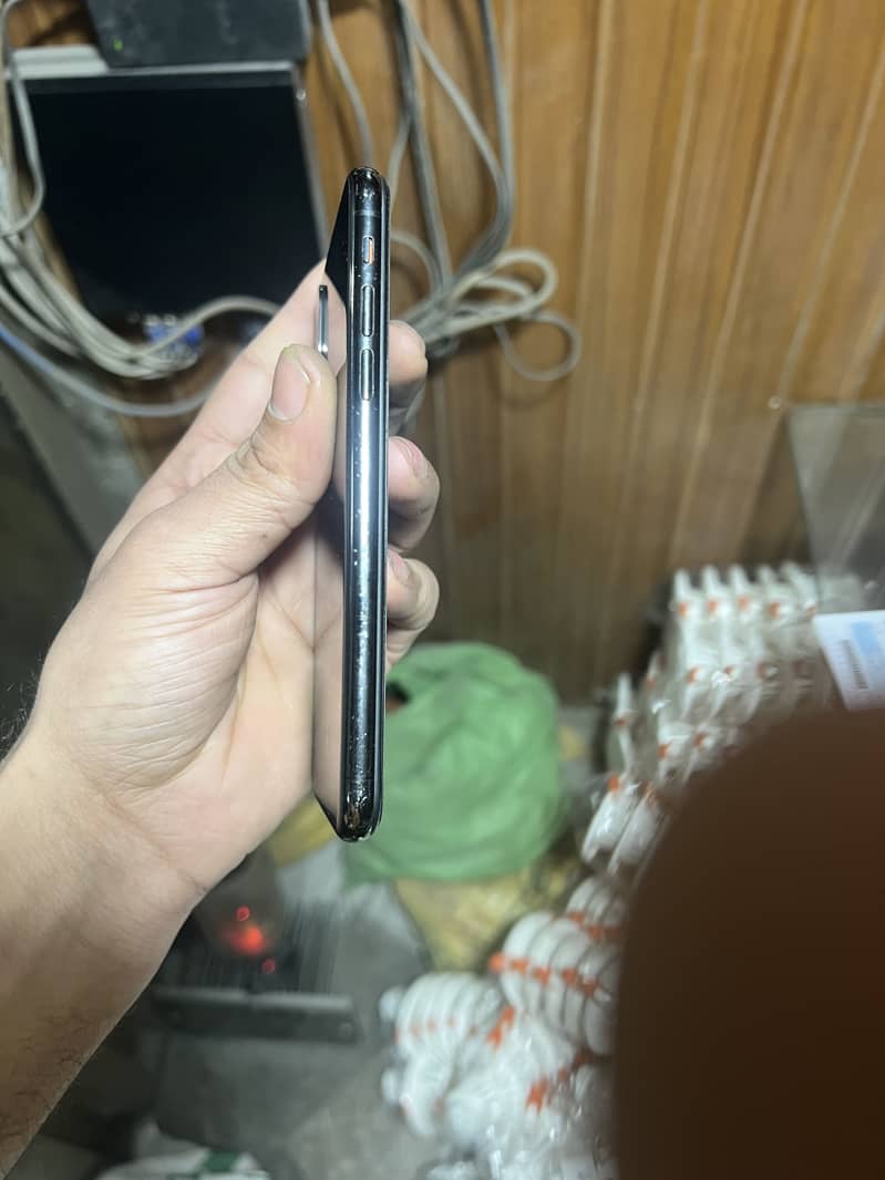 iPhone X 1