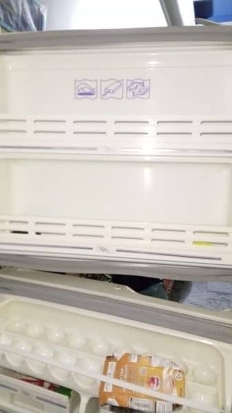 Waves W-14 Fridge (Non Working)