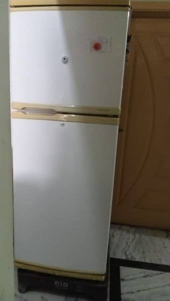 Waves W-14 Fridge (Not Working Kharab hai)