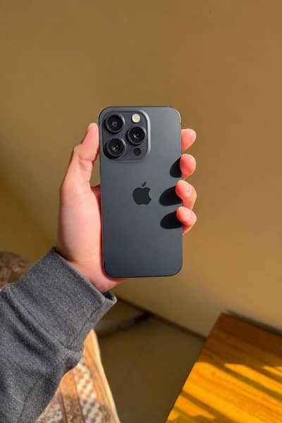 Iphone 15 pro 256 gb (JV)