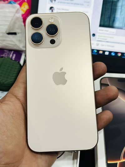 I phone 16pro max HK 256 gb factory unlock