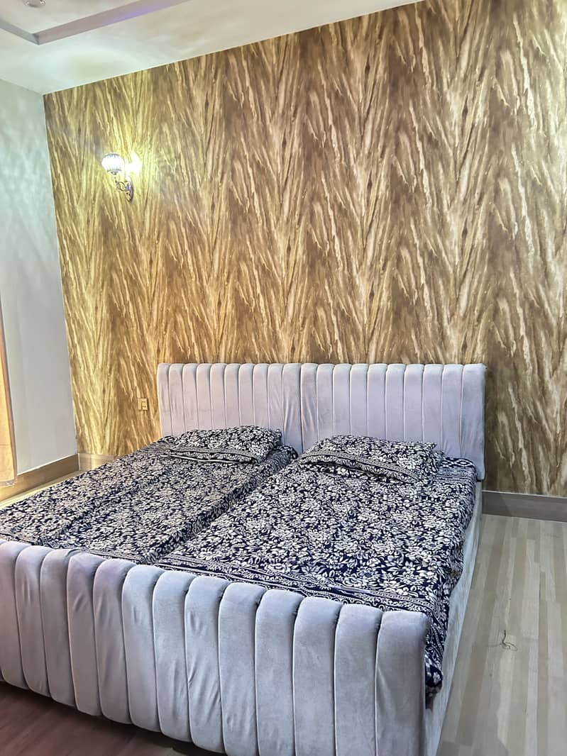 2 separate single beds 5