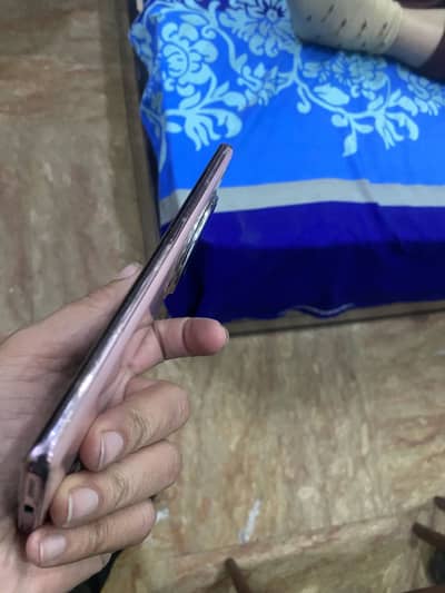 Infinix Zero 40 Ram 8+5 and 256 Gb memory