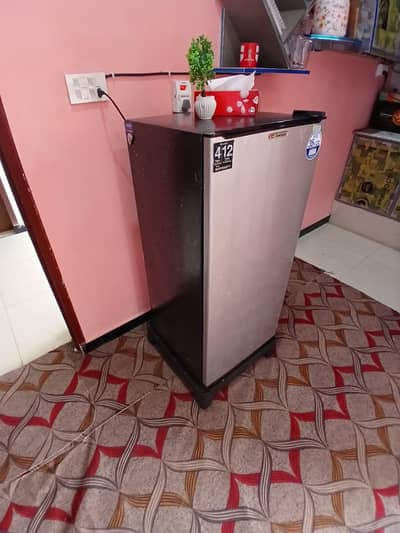 Dawlance REF 9106 SD Bedroom Refrigerator - Low Power | High Capacity