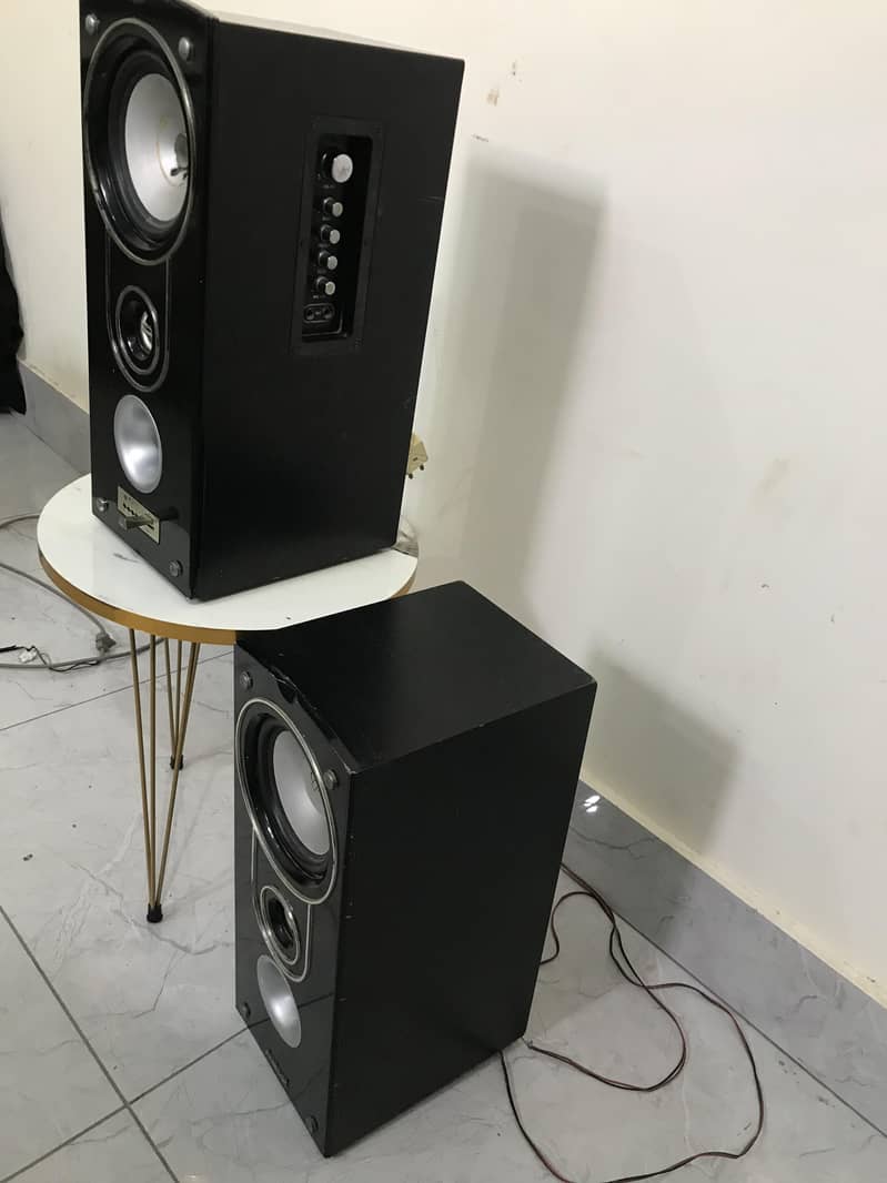 Audionic Classic-5 Multi-Function 2.0 Multimedia Tower Speakers 1