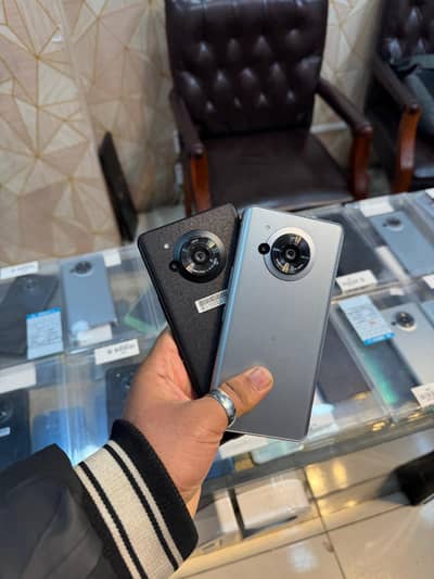 SHARP AQUOS R7 12/256 8GEN 1.03/17/81/79/4/11 WATSAP