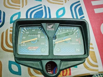 Honda 125 70 speed metres