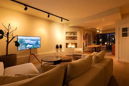 240 Yards 5 Neat And Clean Independent Bungalow On Rent Having Servant Quarter Located Behind National Stadium Suitable For Those In Search Of A Safe Locality For Themselves