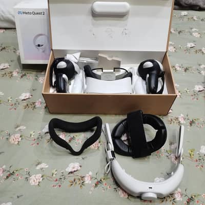 Meta Quest 2 VR +Accessories